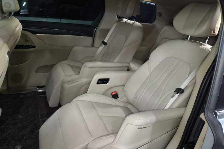 Used Buick GL8 New Energy 2025 Lu Shang Luxury Edition 7-Seater Left Rear Seat