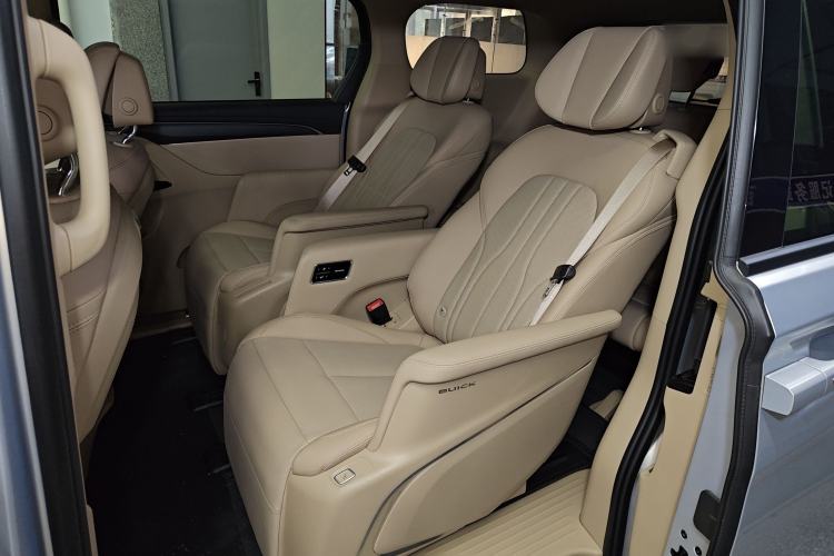 Used Buick GL8 New Energy 2025 Lu Shang Luxury Edition 7-Seater Left Rear Seat