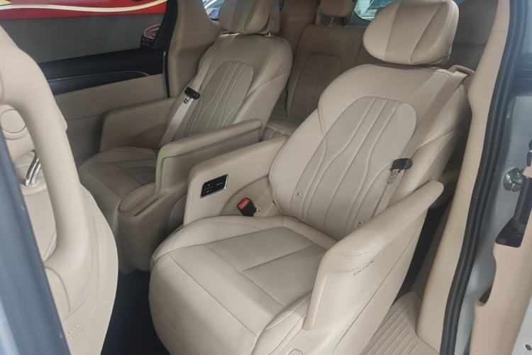 Used Buick GL8 New Energy 2025 Lu Shang Luxury Edition 7-Seater Left Rear Seat