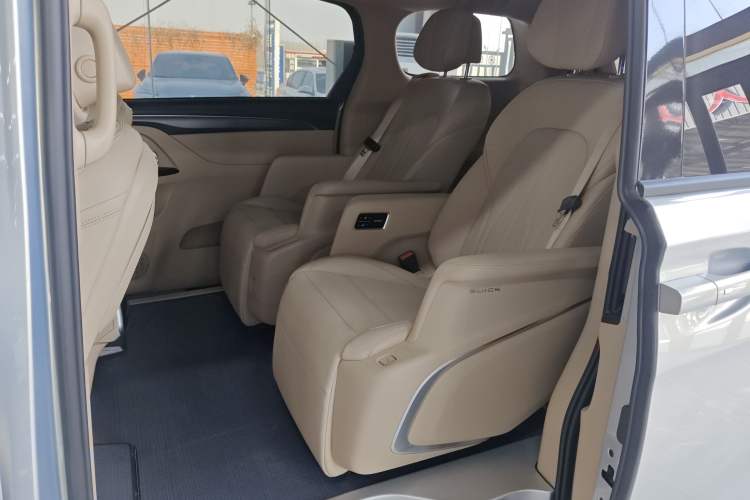 Used Buick GL8 New Energy 2025 Lu Shang Luxury Edition 7-Seater Left Rear Seat