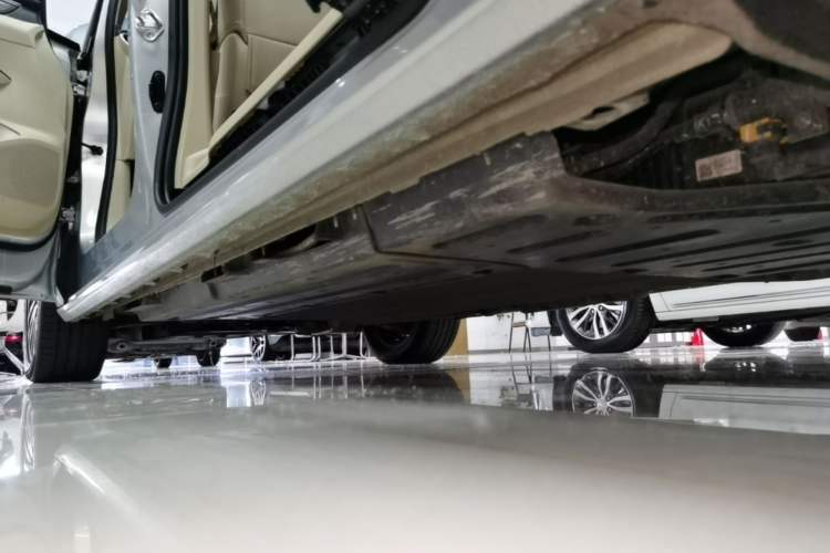 Used Buick GL8 New Energy 2025 Lu Shang Smart Enjoyment Edition 7-Seater Left Side Sill