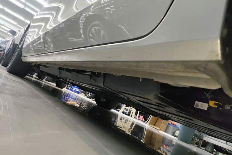 Used Buick GL8 New Energy 2025 Lu Shang Luxury Edition 7-Seater Left Side Sill