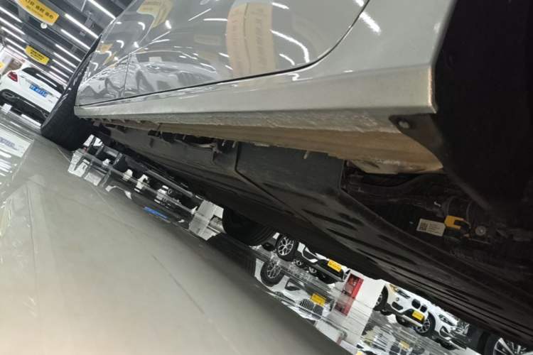 Used Buick GL8 New Energy 2025 Lu Shang Luxury Edition 7-Seater Left Side Sill