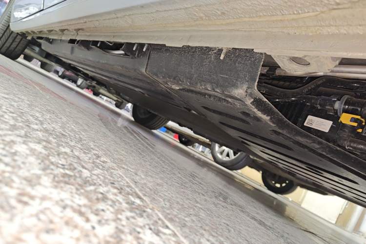 Used Buick GL8 New Energy 2025 Lu Shang Luxury Edition 7-Seater Left Side Sill