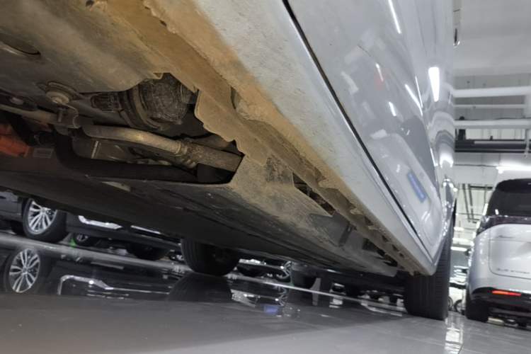 Used Buick GL8 New Energy 2025 Lu Shang Luxury Edition 7-Seater Left Side Sill