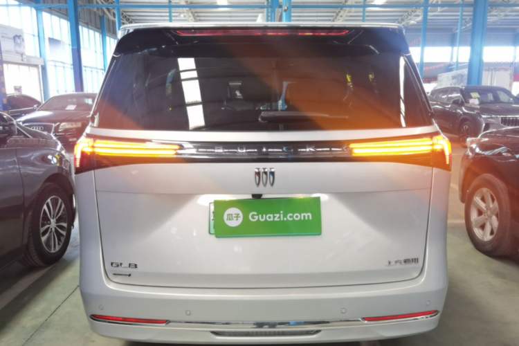 Used Buick GL8 New Energy 2025 Lu Shang Luxury Edition 7-Seater Rear