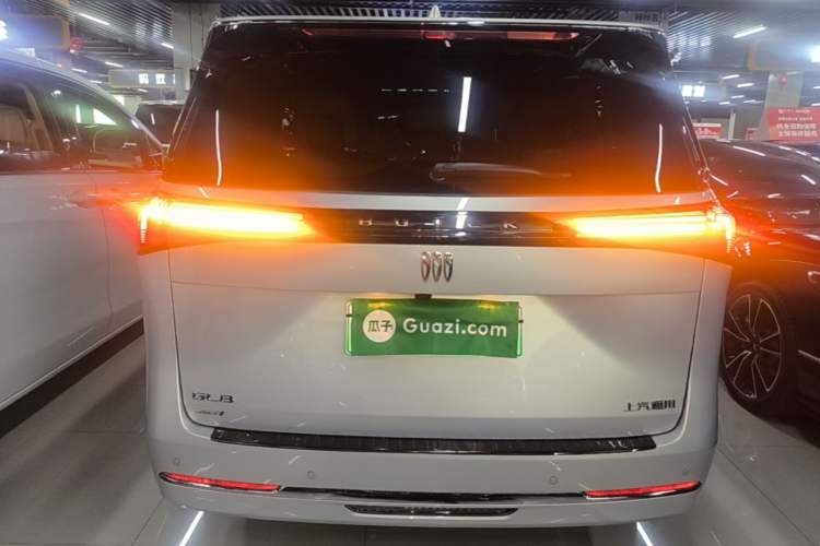 Used Buick GL8 New Energy 2025 Lu Shang Smart Enjoyment Edition 7-Seater Rear