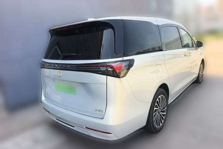 Used Buick GL8 New Energy 2025 Lu Shang Luxury Edition 7-Seater Rear Right 45 Deg