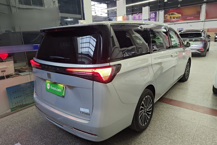 Used Buick GL8 New Energy 2025 Lu Shang Luxury Edition 7-Seater Rear Right 45 Deg