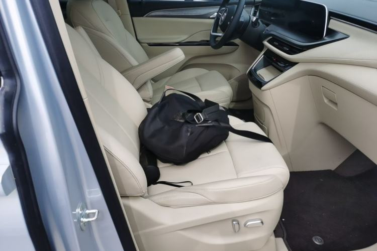 Used Buick GL8 New Energy 2025 Lu Shang Smart Enjoyment Edition 7-Seater Right Front Seat