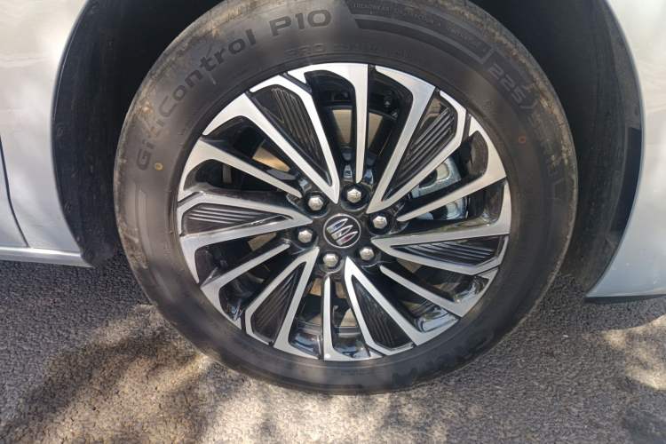 Used Buick GL8 New Energy 2025 Lushang First-Drive Edition 7-Seater Right Front Wheel Hub