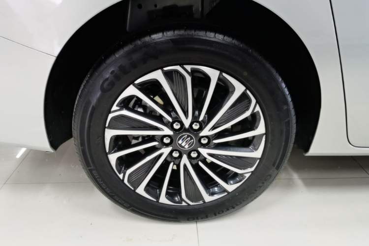 Used Buick GL8 New Energy 2025 Lu Shang Smart Enjoyment Edition 7-Seater Right Rear Wheel Hub