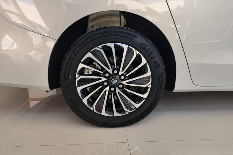 Used Buick GL8 New Energy 2025 Lu Shang Luxury Edition 7-Seater Right Rear Wheel Hub