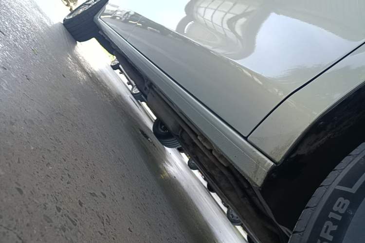 Used Buick GL8 New Energy 2025 Lu Shang Luxury Edition 7-Seater Right Side Sill