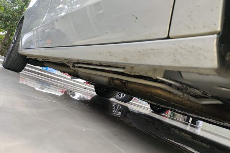 Used Buick GL8 New Energy 2025 Lu Shang Luxury Edition 7-Seater Right Side Sill