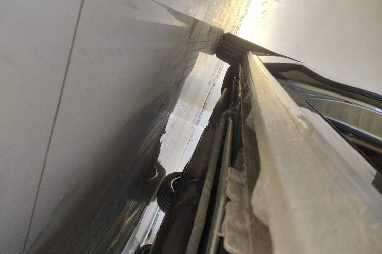 Used Buick GL8 New Energy 2025 Lu Shang Luxury Edition 7-Seater Right Side Sill