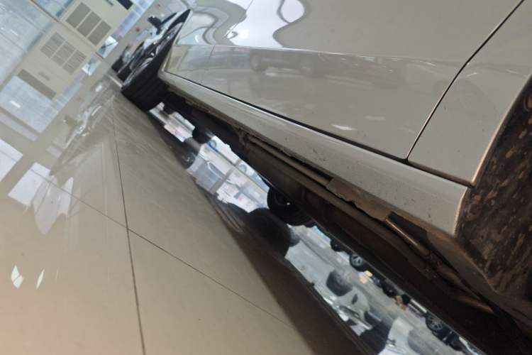 Used Buick GL8 New Energy 2025 Lu Shang Smart Enjoyment Edition 7-Seater Right Side Sill