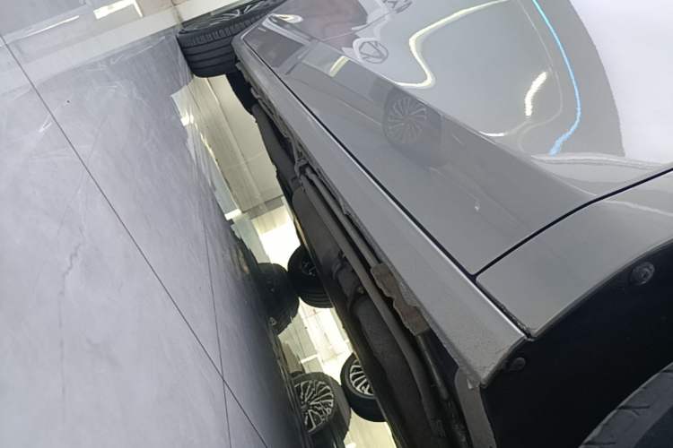 Used Buick GL8 New Energy 2025 Lu Shang Luxury Edition 7-Seater Right Side Sill