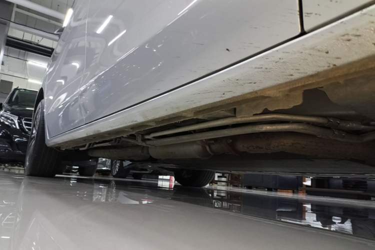 Used Buick GL8 New Energy 2025 Lu Shang Luxury Edition 7-Seater Right Side Sill
