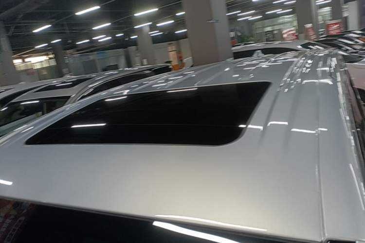 Used Buick GL8 New Energy 2025 Lu Shang Luxury Edition 7-Seater Roof