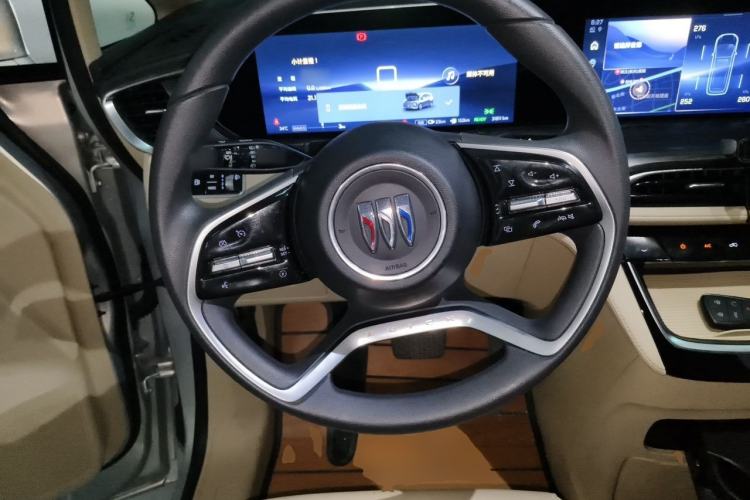 Used Buick GL8 New Energy 2025 Lushang First-Drive Edition 7-Seater Steering Wheel