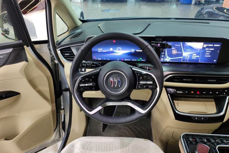 Used Buick GL8 New Energy 2025 Lu Shang Luxury Edition 7-Seater Steering Wheel