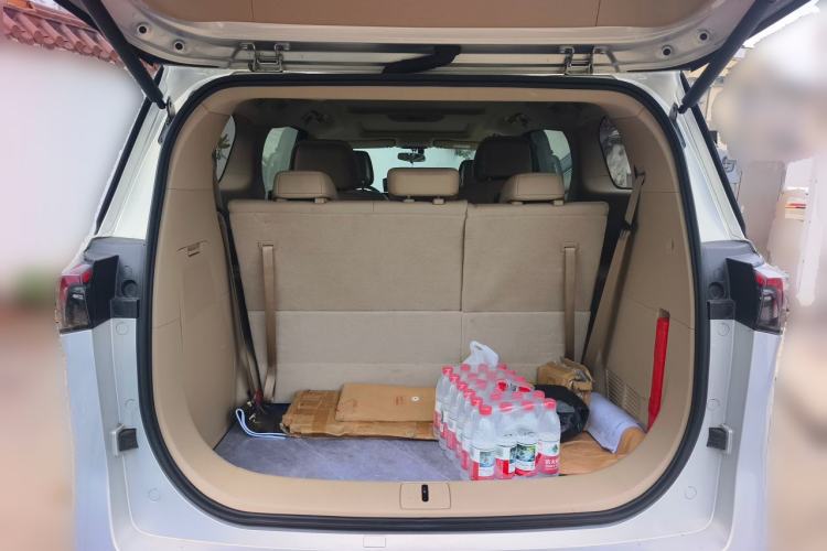 Used Buick GL8 New Energy 2025 Lushang First-Drive Edition 7-Seater Trunk