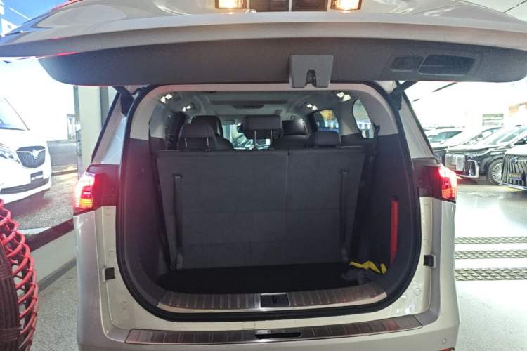 Used Buick GL8 New Energy 2025 Lu Shang Smart Enjoyment Edition 7-Seater Trunk