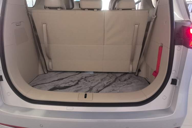 Used Buick GL8 New Energy 2025 Lu Shang Luxury Edition 7-Seater Trunk