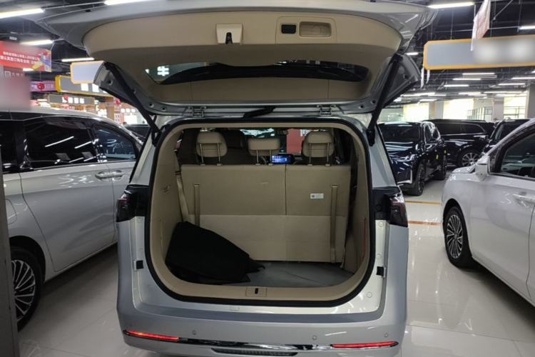 Used Buick GL8 New Energy 2025 Lu Shang Luxury Edition 7-Seater Trunk