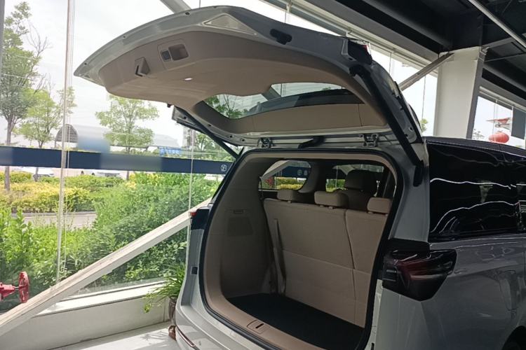 Used Buick GL8 New Energy 2025 Lu Shang Luxury Edition 7-Seater Trunk