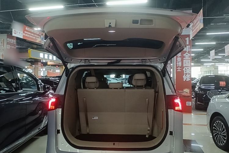 Used Buick GL8 New Energy 2025 Lu Shang Luxury Edition 7-Seater Trunk