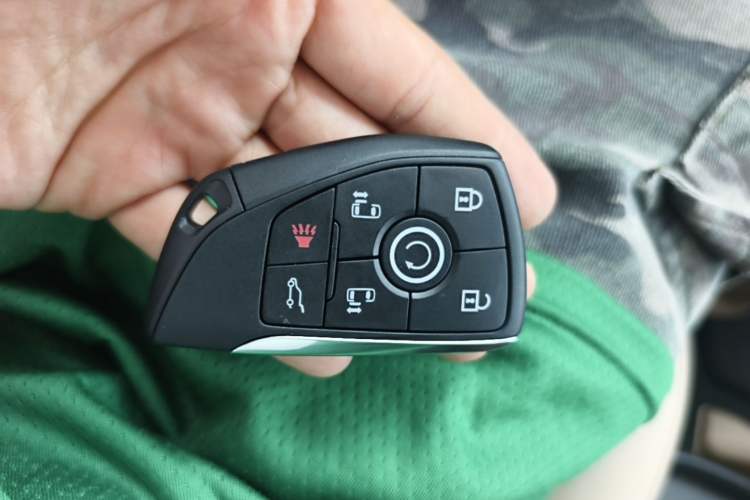 Used Buick GL8 New Energy 2025 Lu Shang Luxury Edition 7-Seater Vehicle Key