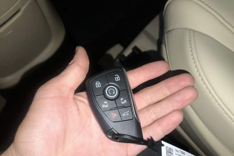 Used Buick GL8 New Energy 2025 Lu Shang Smart Enjoyment Edition 7-Seater Vehicle Key