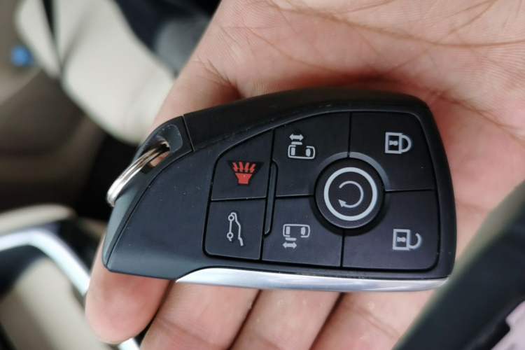 Used Buick GL8 New Energy 2025 Lu Shang Smart Enjoyment Edition 7-Seater Vehicle Key