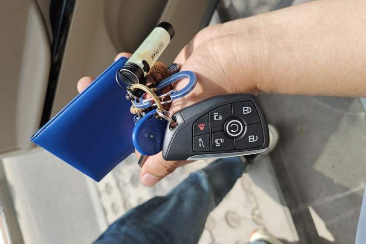 Used Buick GL8 New Energy 2025 Lu Shang Luxury Edition 7-Seater Vehicle Key