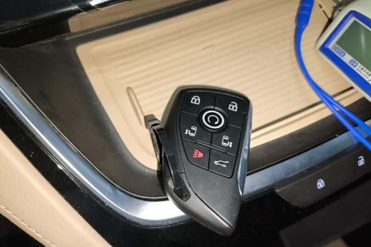 Used Buick GL8 New Energy 2025 Lu Shang Luxury Edition 7-Seater Vehicle Key