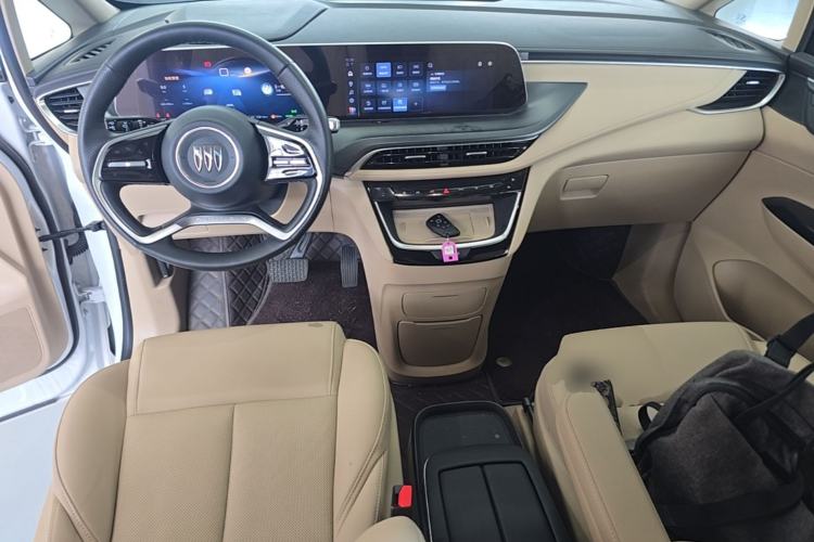 Used Buick GL8 New Energy 2025 Lu Shang Luxury Edition 7-Seater Center Console