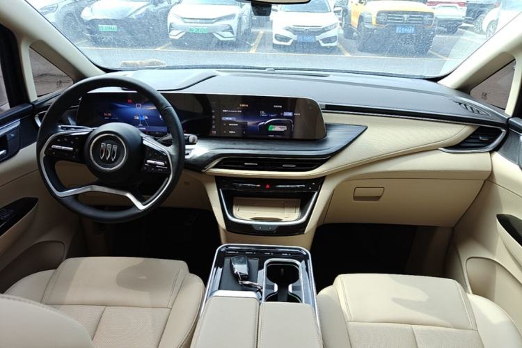 Used Buick GL8 New Energy 2025 Lu Shang Luxury Edition 7-Seater Center Console