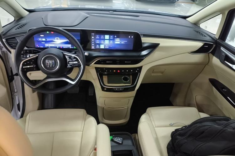 Used Buick GL8 New Energy 2025 Lu Shang Smart Enjoyment Edition 7-Seater Center Console