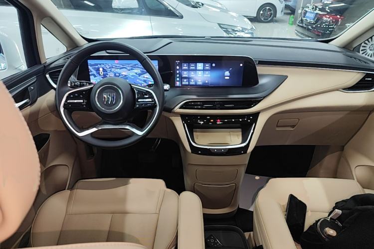 Used Buick GL8 New Energy 2025 Lu Shang Luxury Edition 7-Seater Center Console