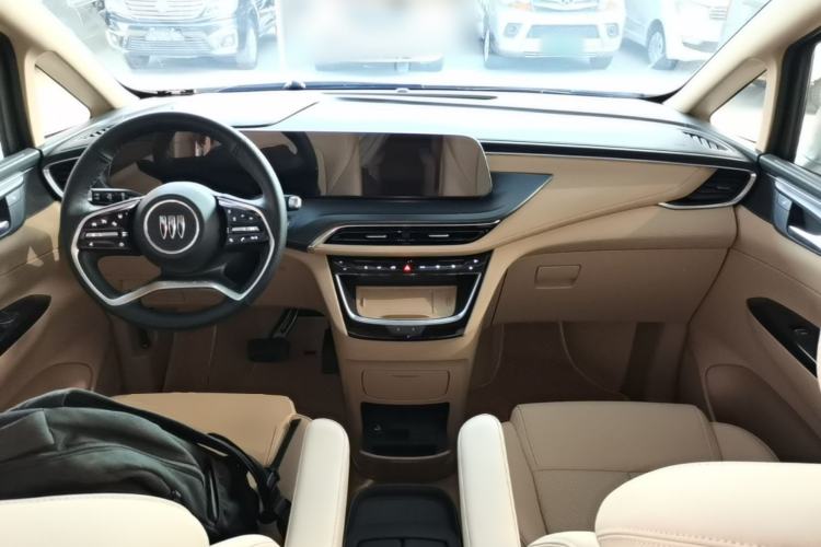 Used Buick GL8 New Energy 2025 Lu Shang Luxury Edition 7-Seater Center Console