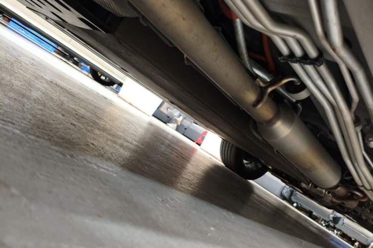 Used Buick GL8 New Energy 2025 Lushang First-Drive Edition 7-Seater Chassis Rear Right