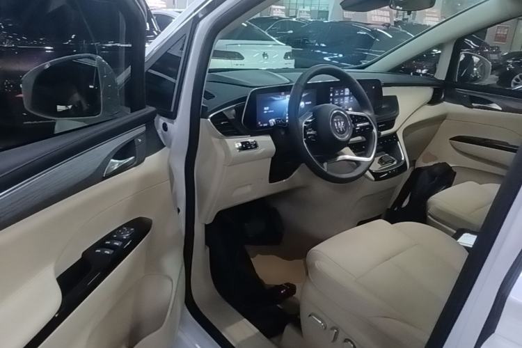 Used Buick GL8 New Energy 2025 Lu Shang Luxury Edition 7-Seater Driver Seat