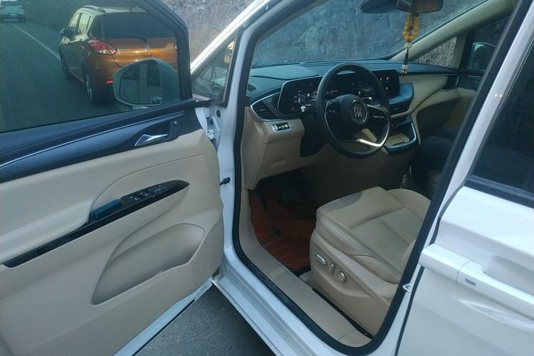 Used Buick GL8 New Energy 2025 Lu Shang Luxury Edition 7-Seater Driver Seat