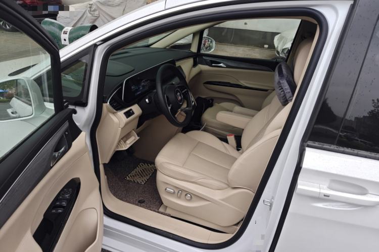 Used Buick GL8 New Energy 2025 Lu Shang Luxury Edition 7-Seater Driver Seat