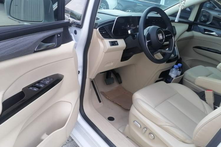 Used Buick GL8 New Energy 2025 Lu Shang Smart Enjoyment Edition 7-Seater Driver Seat