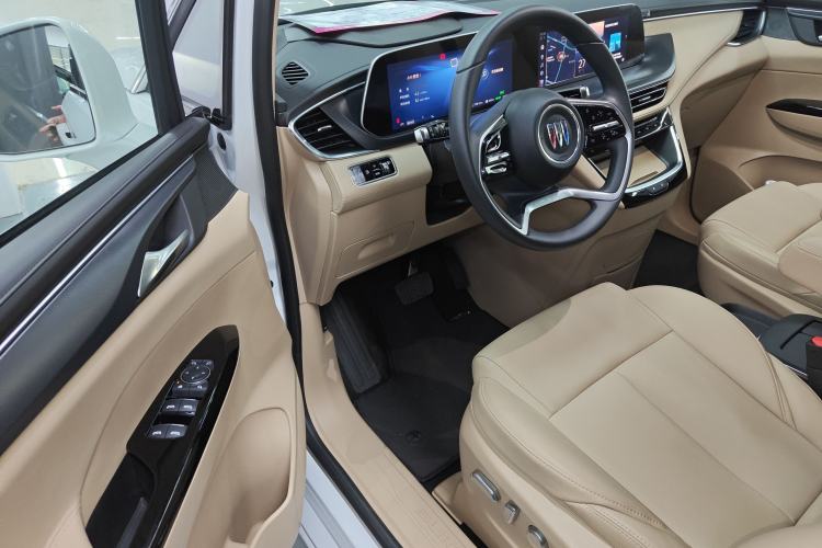 Used Buick GL8 New Energy 2025 Lushang First-Drive Edition 7-Seater Driver Seat