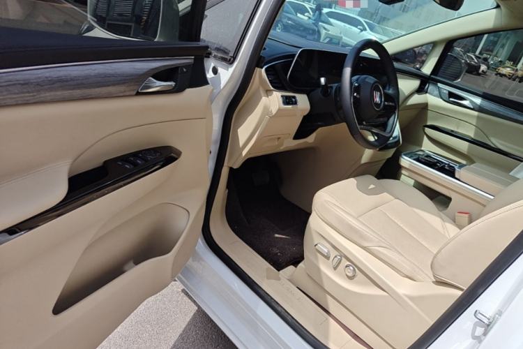 Used Buick GL8 New Energy 2025 Lu Shang Luxury Edition 7-Seater Driver Seat