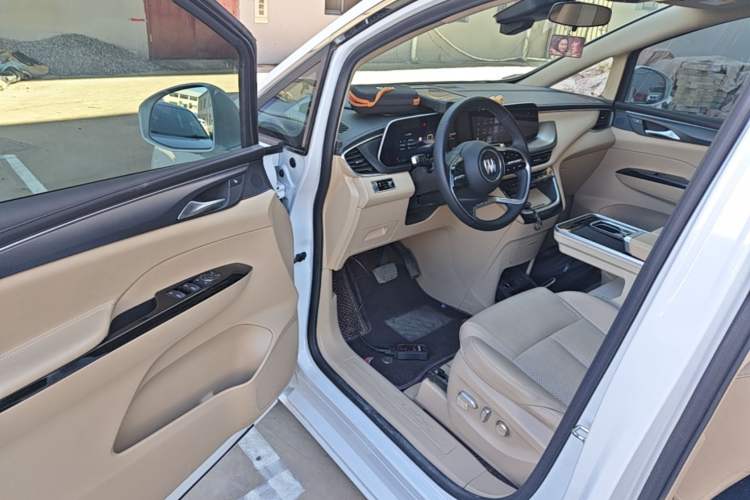 Used Buick GL8 New Energy 2025 Lu Shang Smart Enjoyment Edition 7-Seater Driver Seat